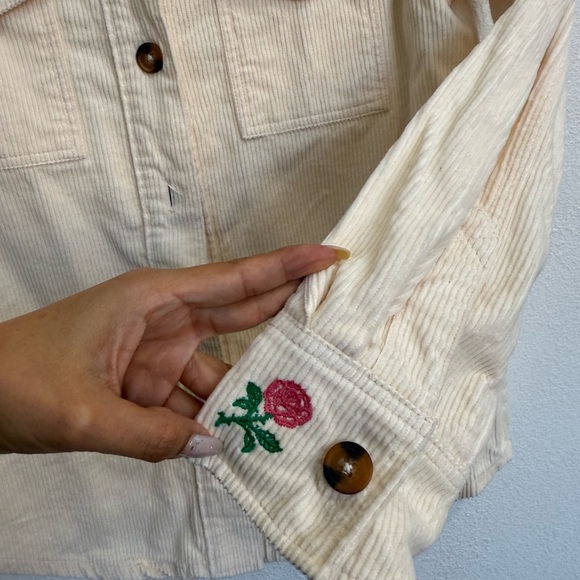 DISNEY PIXAR Coco SZ Small Corduroy Shirt Creme Sugarskulls Guitar Marigolds - Picture 4 of 6